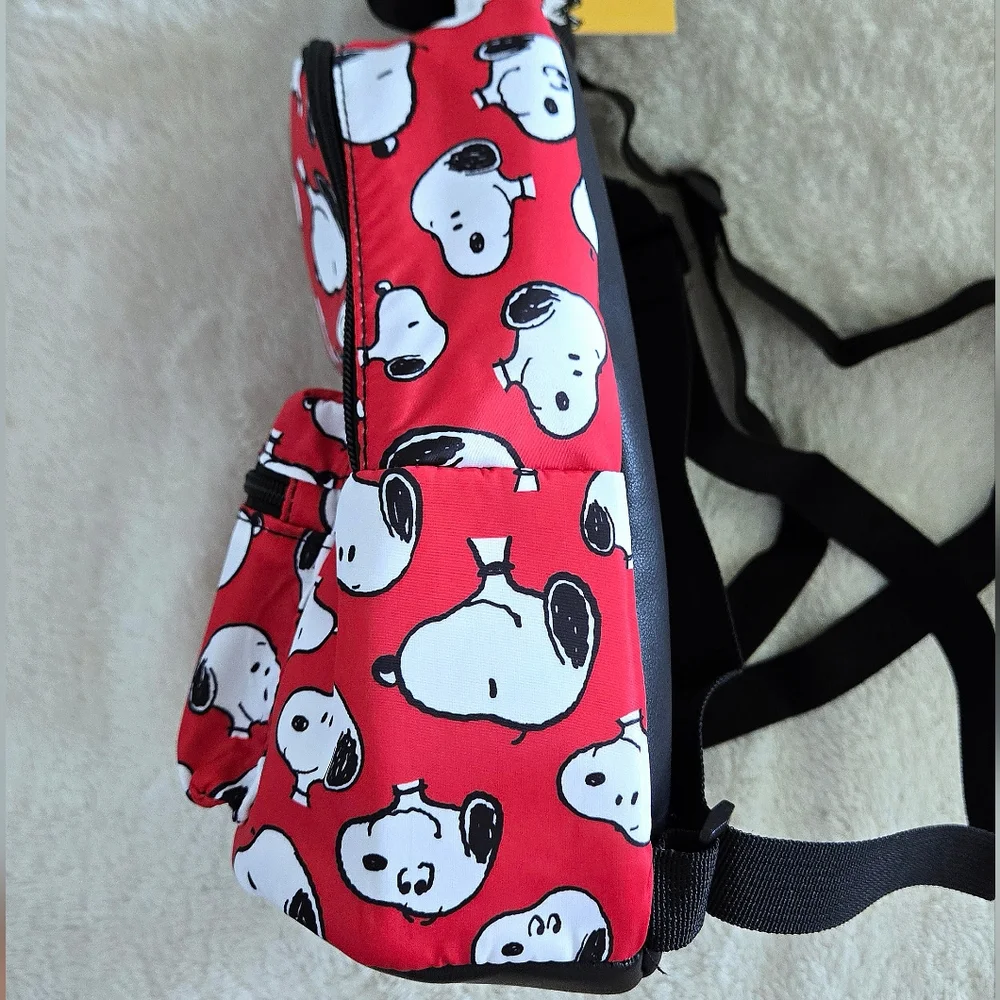 ✨️HP✨️ Peanuts🥜 Snoopy🐶 Mini Backpack🎒 - NWT